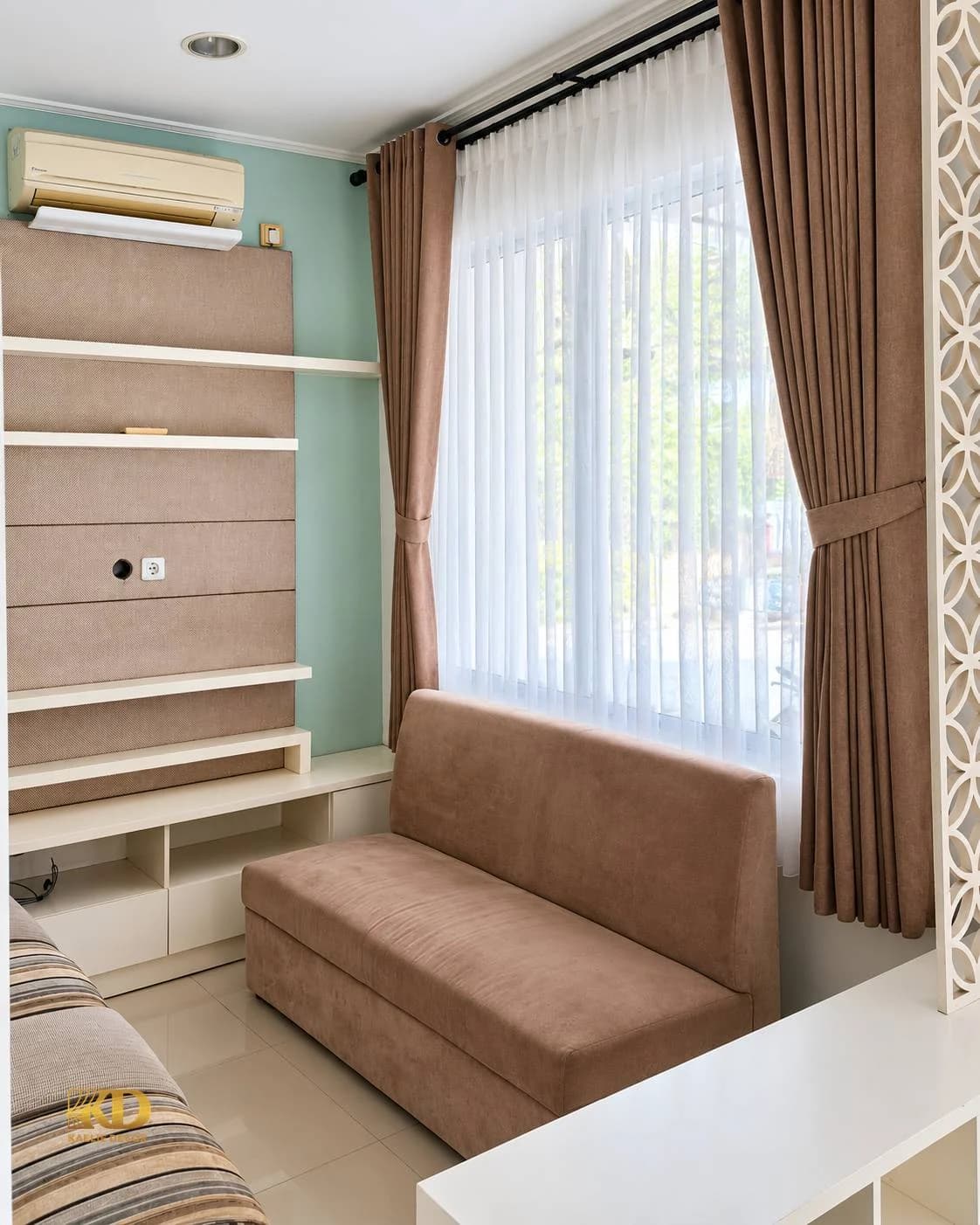 Hasil pekerjaan Pemasangan Gorden, Vitrase, dan Roller Blind