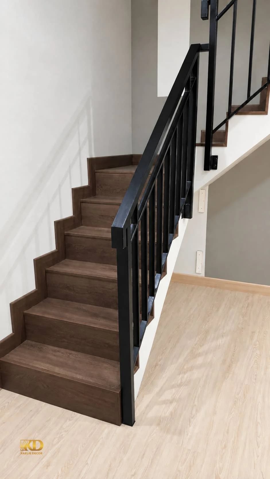Hasil pekerjaan Pemasangan SPC Flooring dan Tangga Warna Dark Walnut