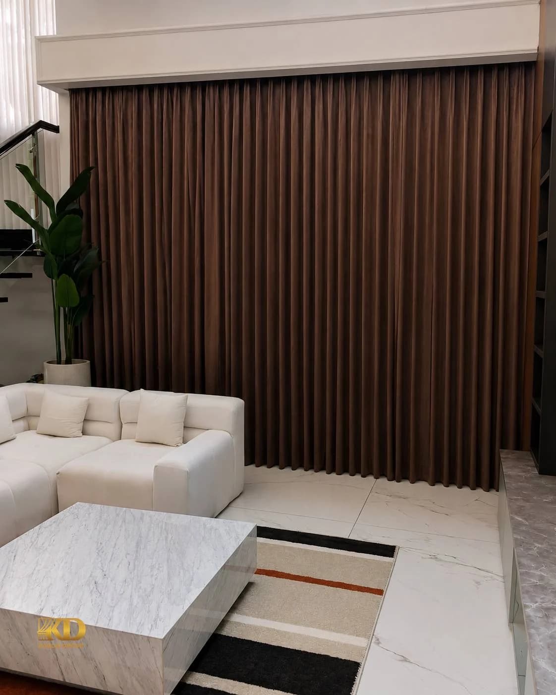 Pemasangan Gorden Night Block untuk Ruang Keluarga Modern - gambar 4