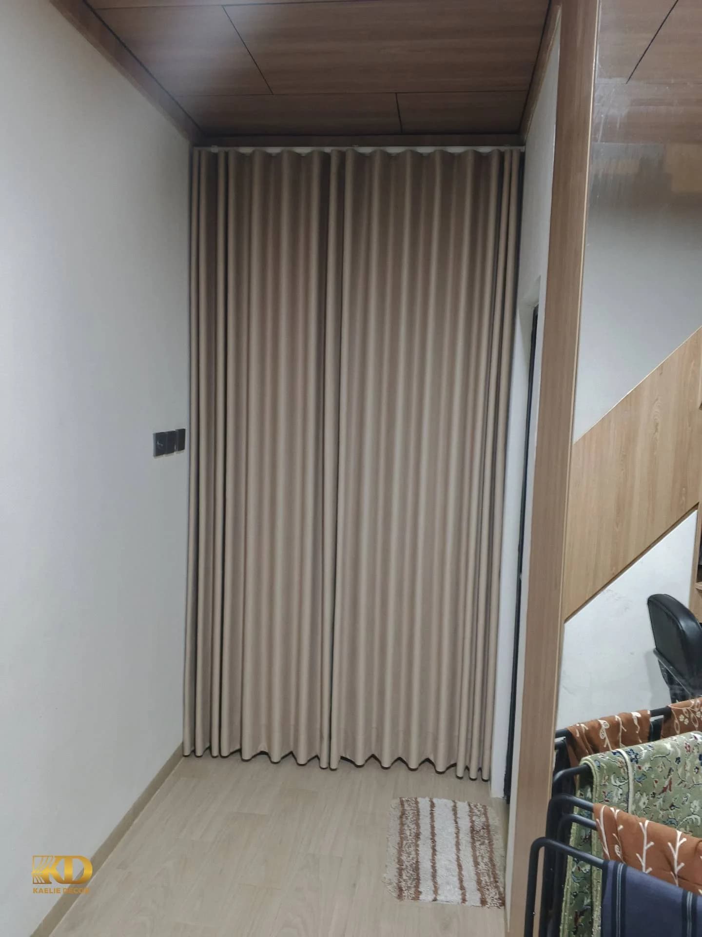 Gorden Blackout, Vitrase & Roller Blind Rumah Ibu P. - gambar 8