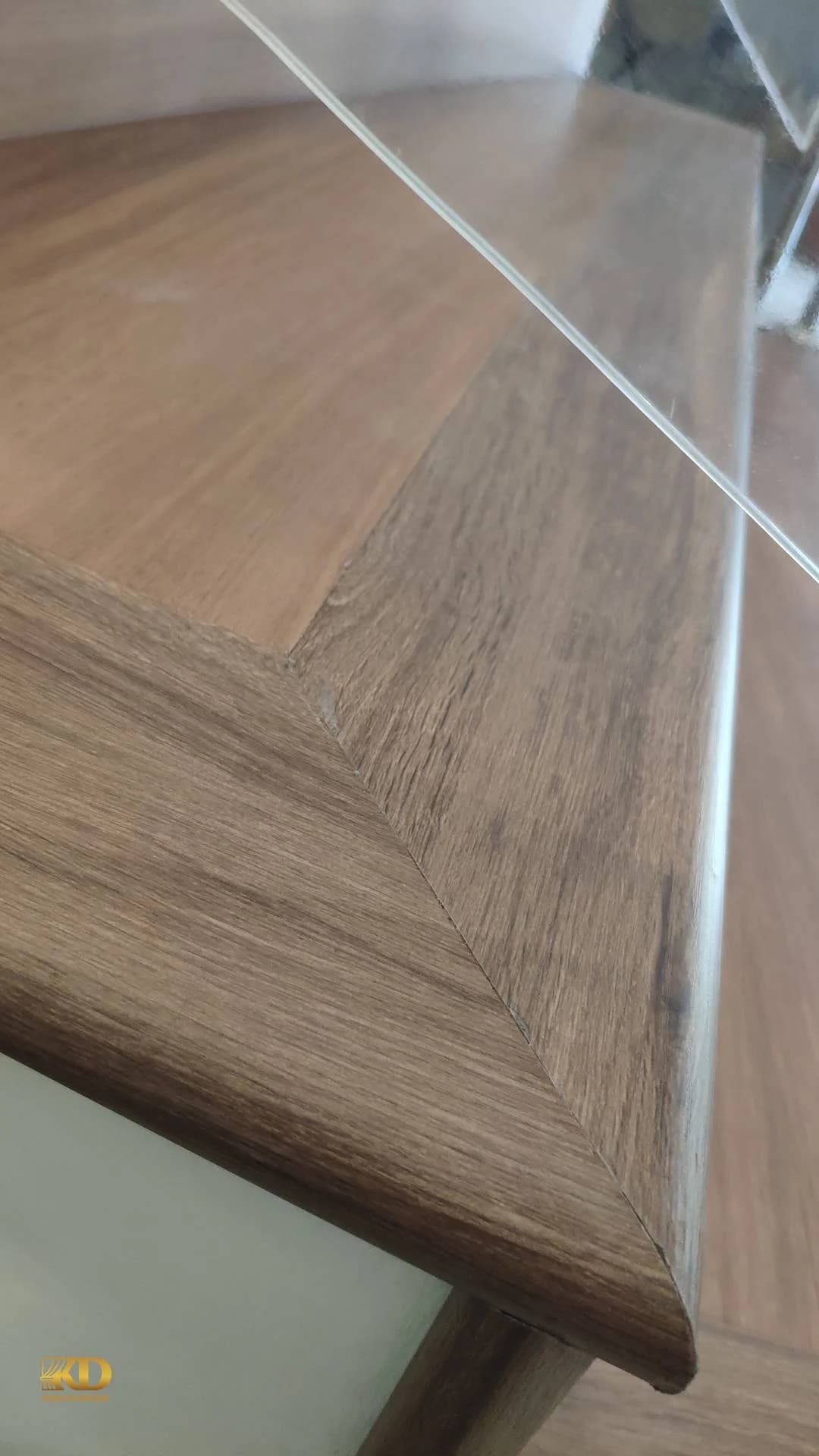 Transformasi Tangga Lebih Elegan dengan SPC Motif Kayu - gambar 7